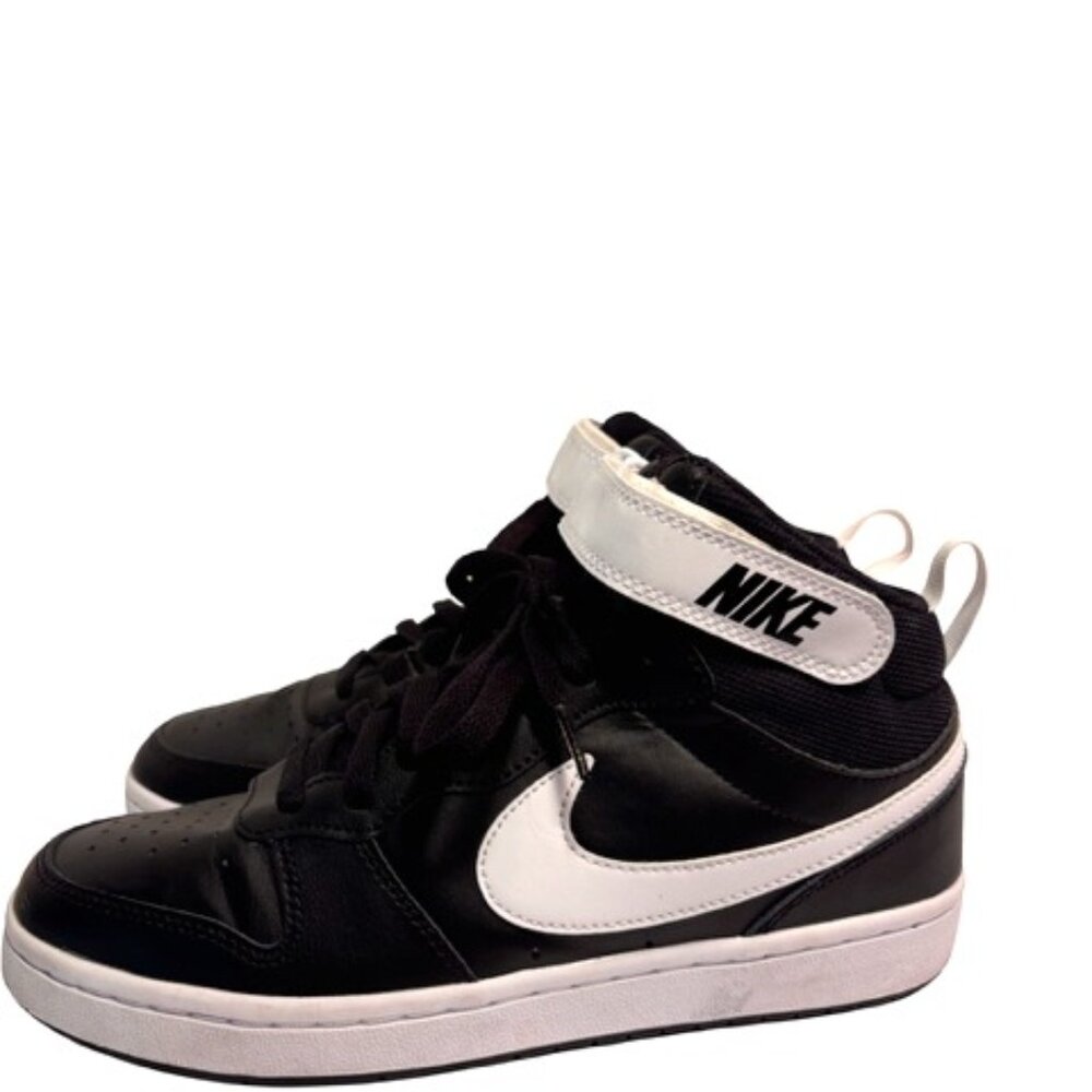 Youth Nike High Top Dunks, Black & White, Size: 7C, Unisex